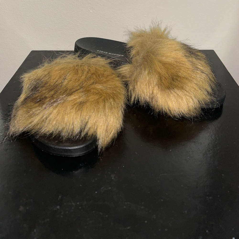 Steve Madden Tiger Faux Fur Slides/Slippers NWOT